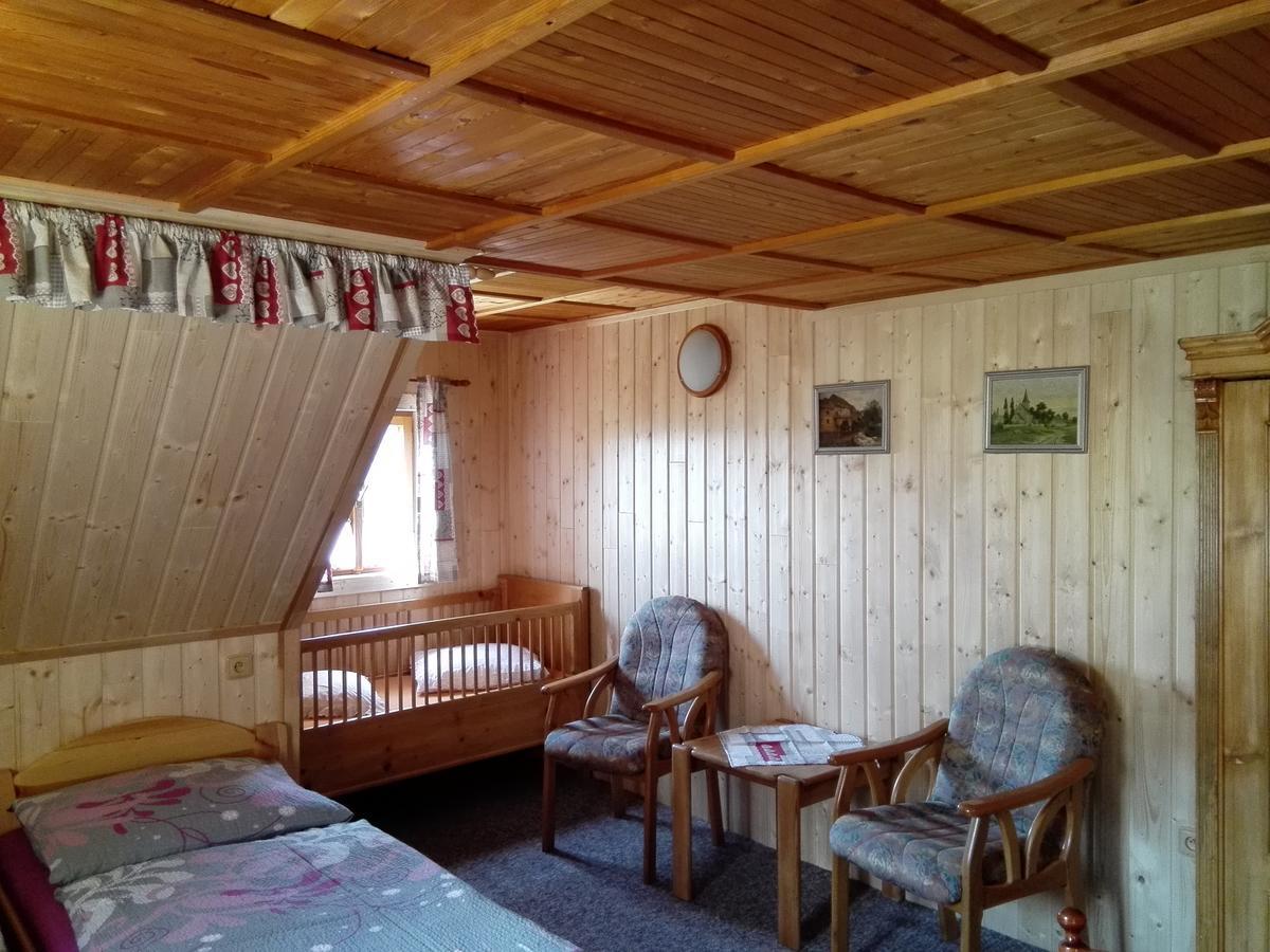 Bouda Na Ceste بيك بود سنيزكو المظهر الخارجي الصورة